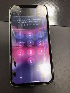 液晶が故障 iPhone11