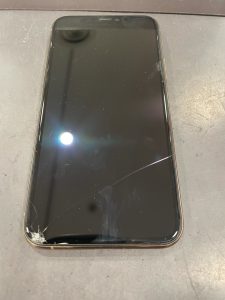 iPhone11Proガラス割れ