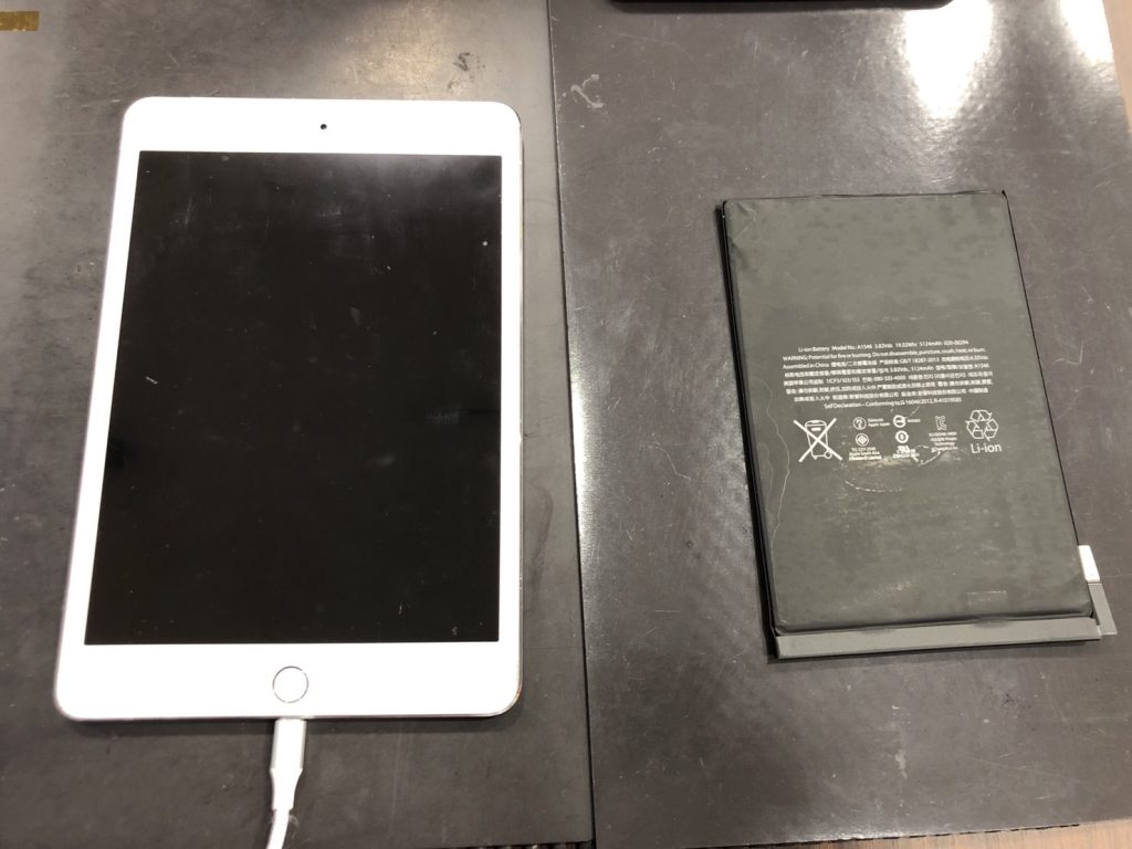 アイパッドの電池交換 完了 iPad mini 4