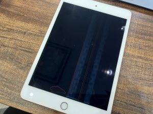 iPadAir2の液晶破損