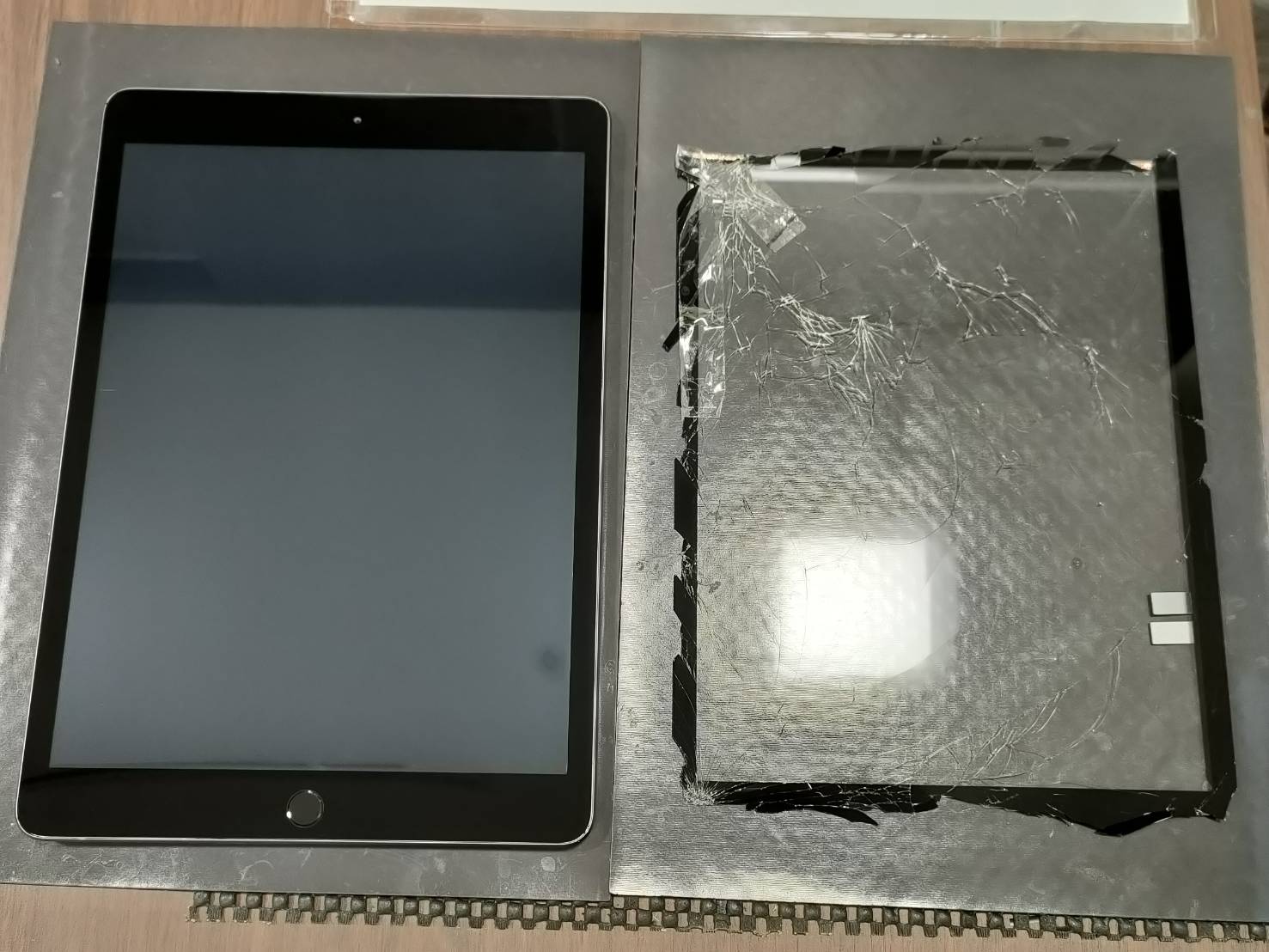 iPad８ 画面割れ修理完了