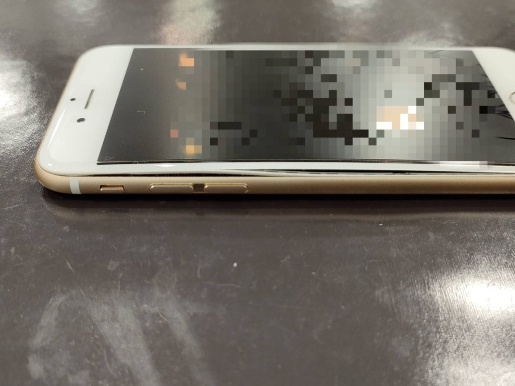 バッテリー膨張で画面 浮きの iPhone６S