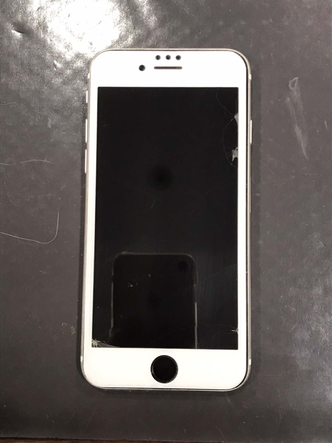 iPhoneSE２の画面交換修理